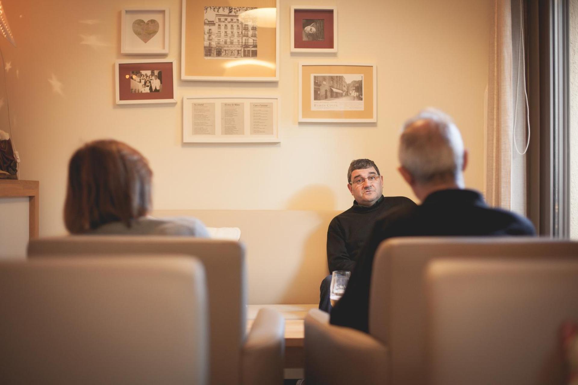 Communal lounge/ TV room