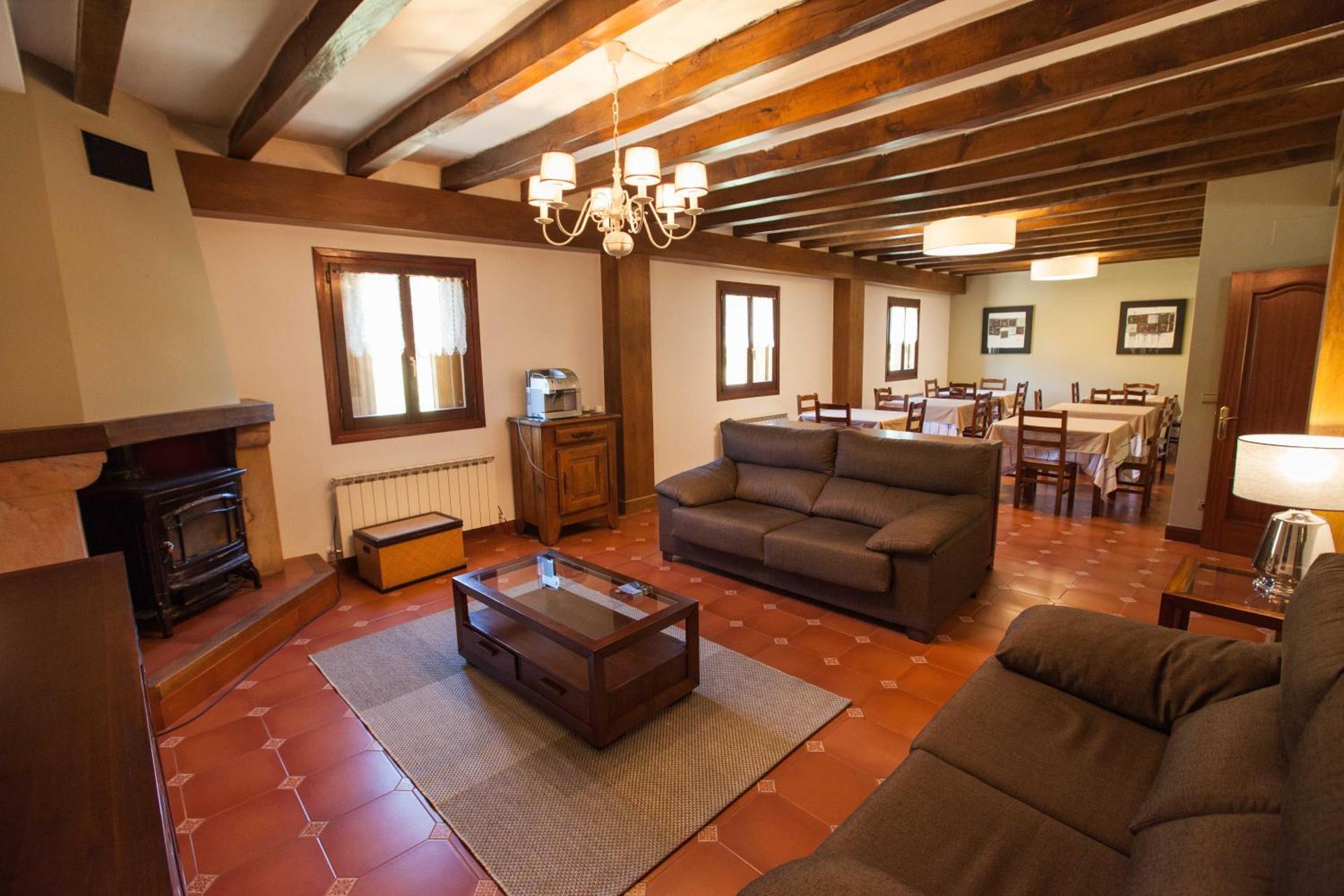 Communal lounge/ TV room