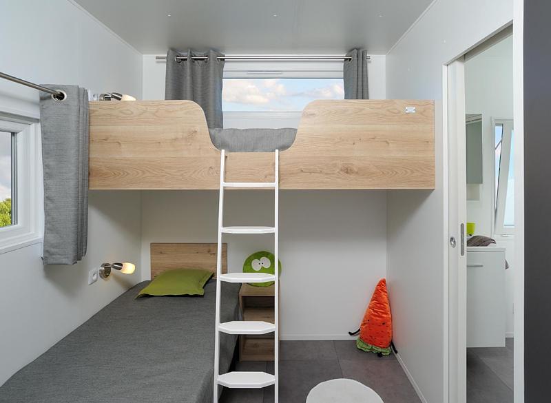 bunk bed