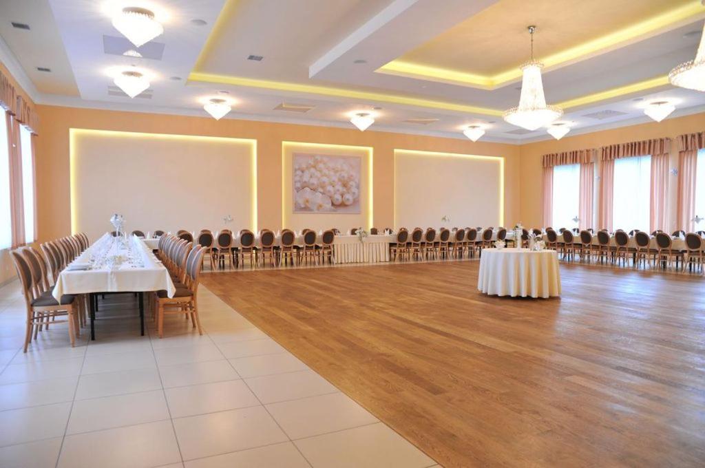Banquet/Function facilities