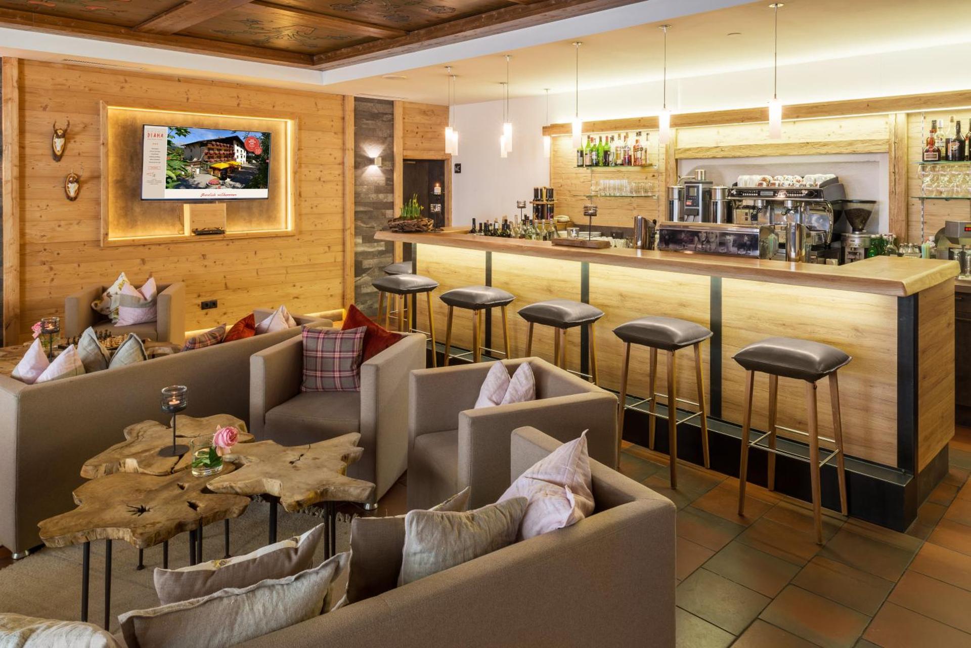 Communal lounge/ TV room