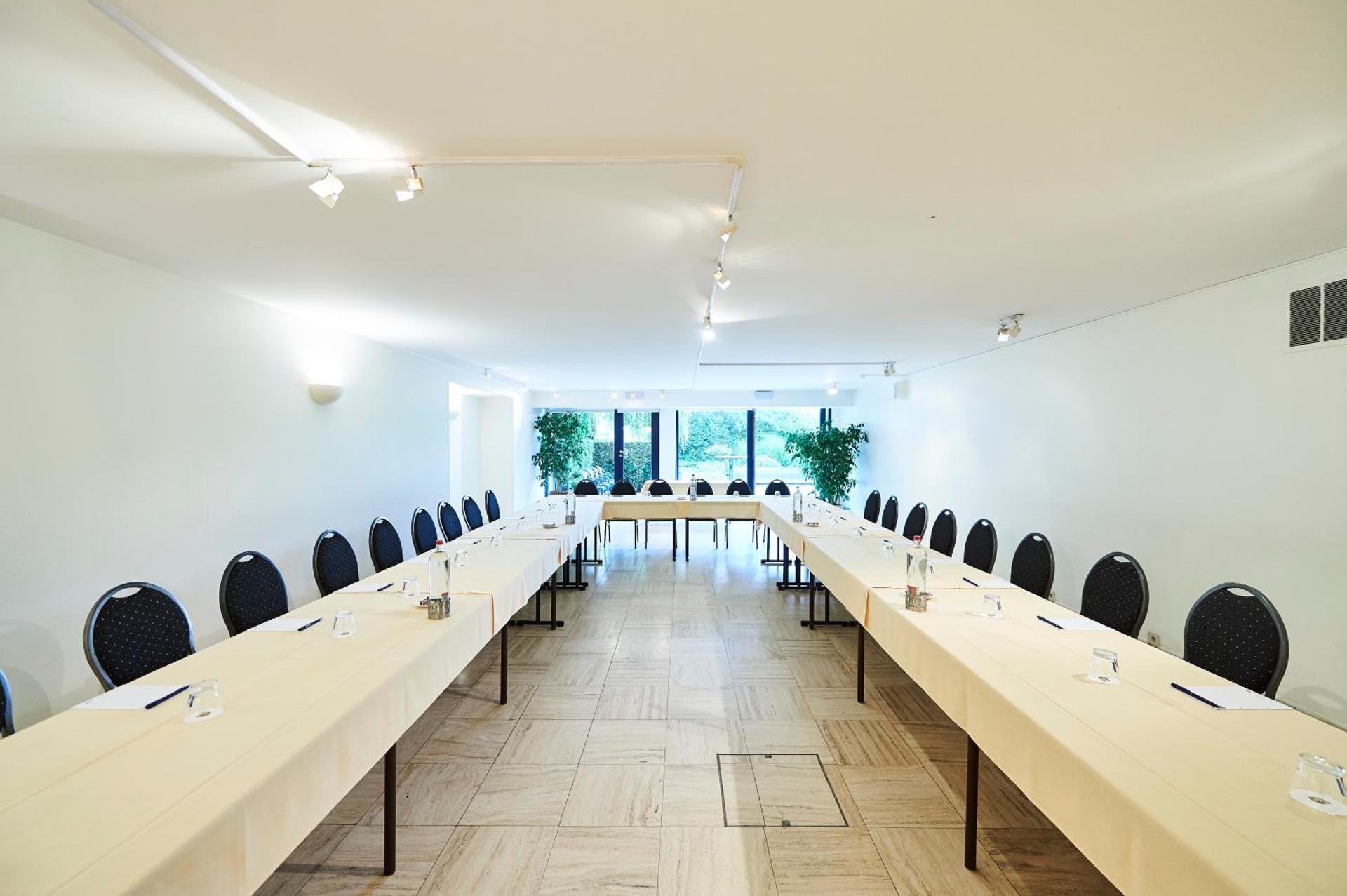 Meeting/conference room