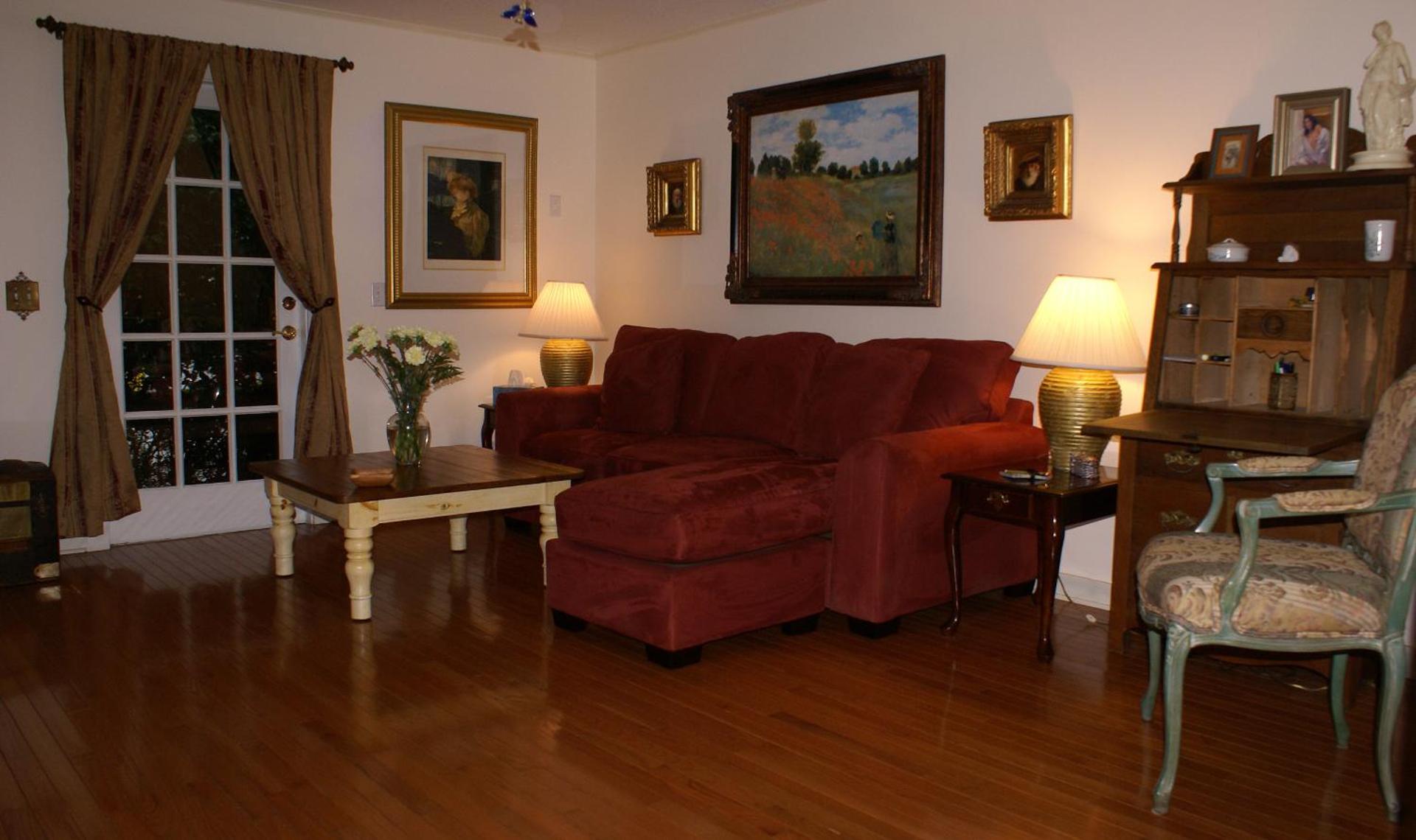 Photo of the whole room