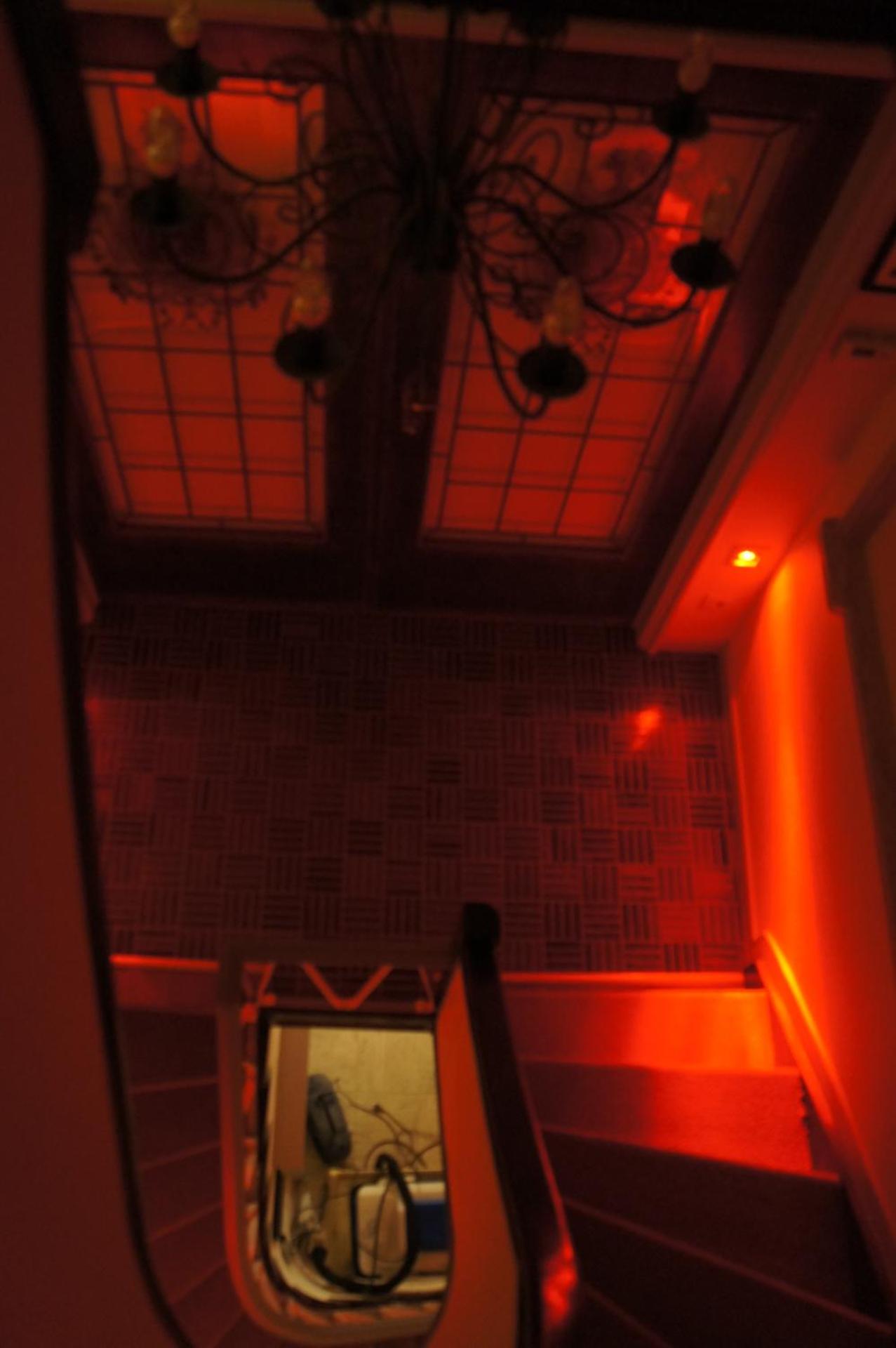 J and R Brussels City Apartment