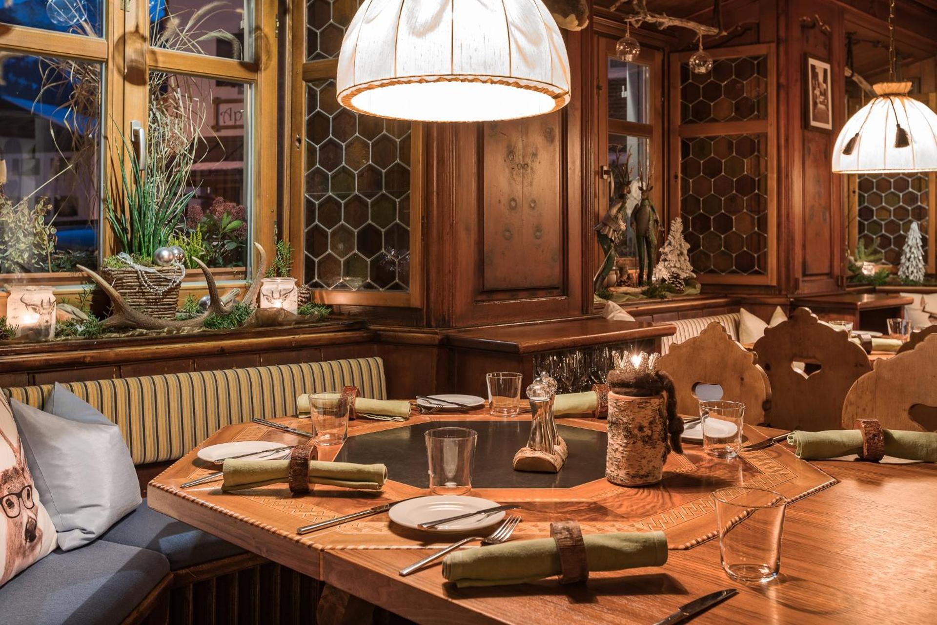 Restaurant/places to eat