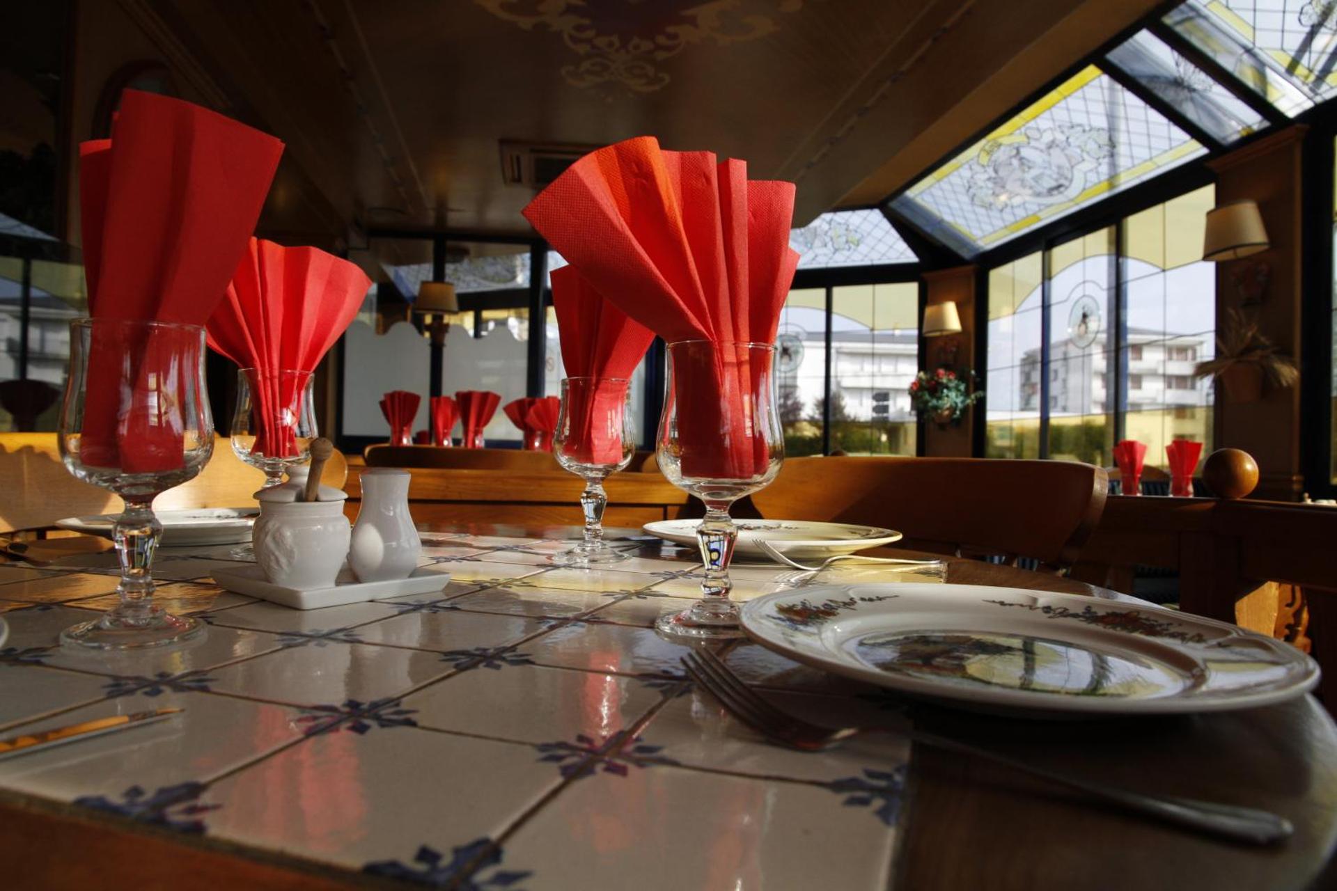 Restaurant/places to eat