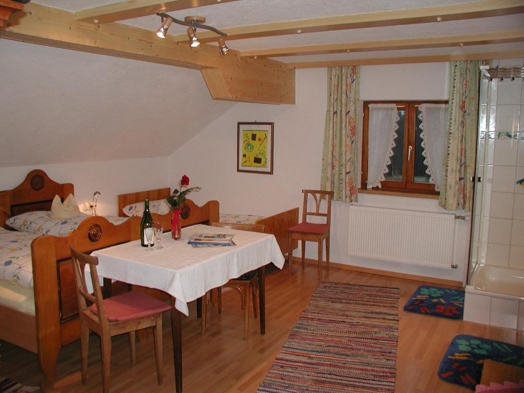 Photo of the whole room