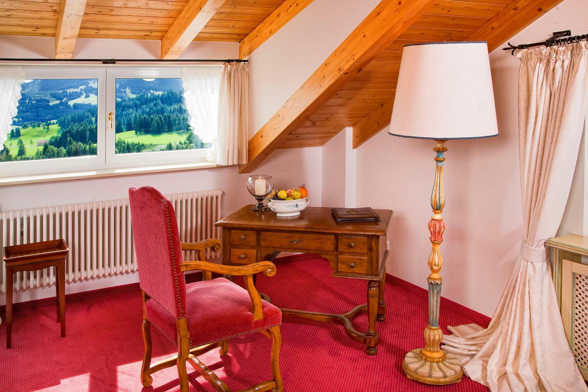 Photo of the whole room