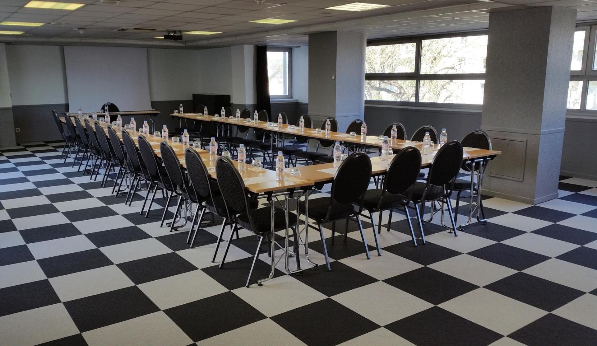 Meeting/conference room