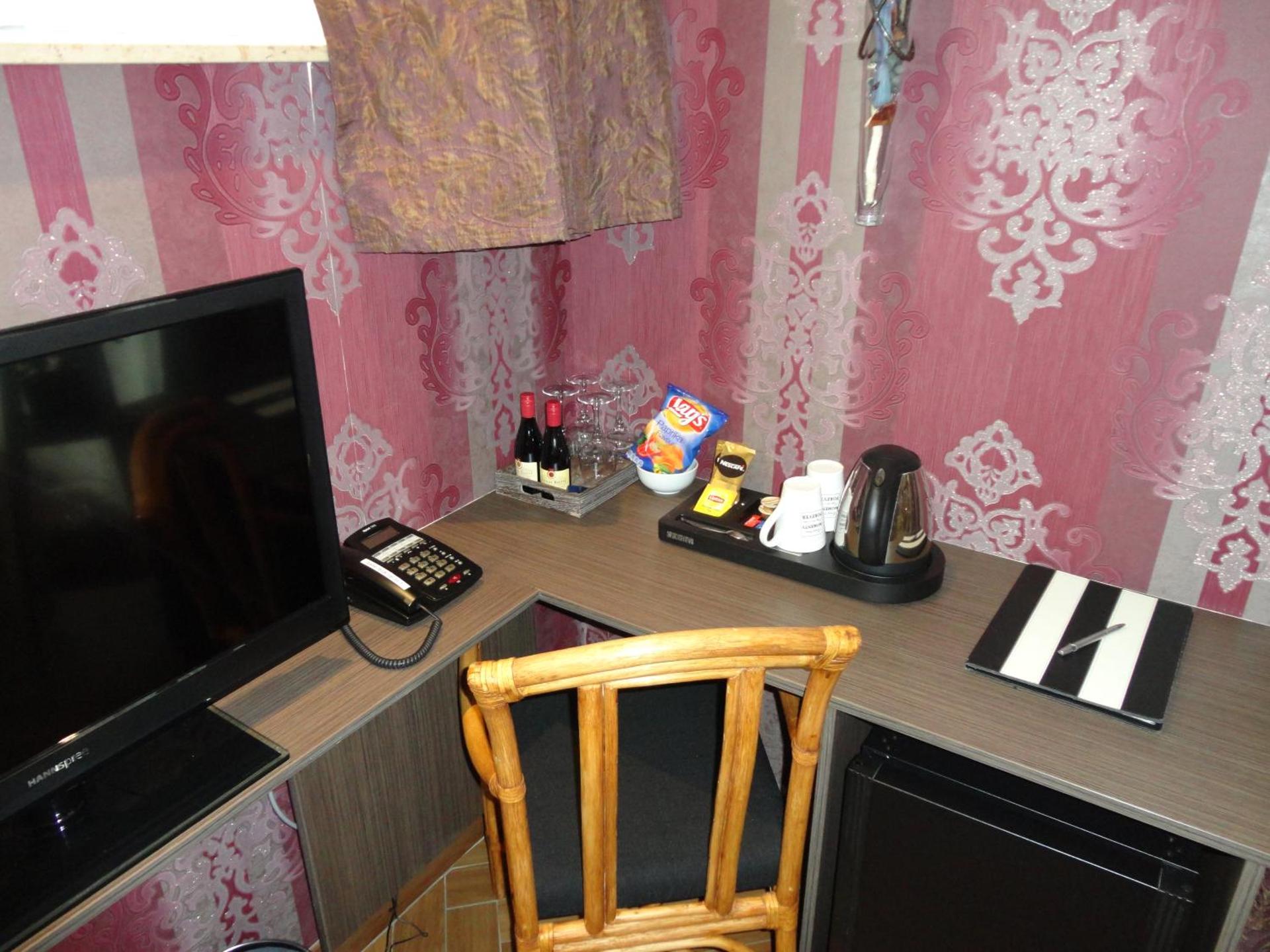 Coffee/tea facilities