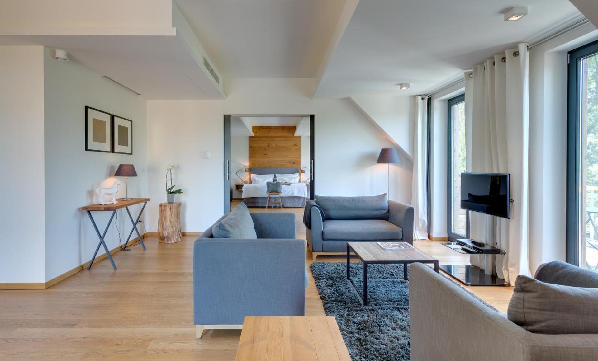 Photo of the whole room