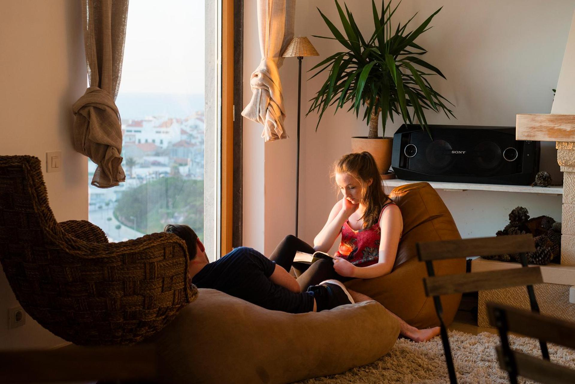 Communal lounge/ TV room