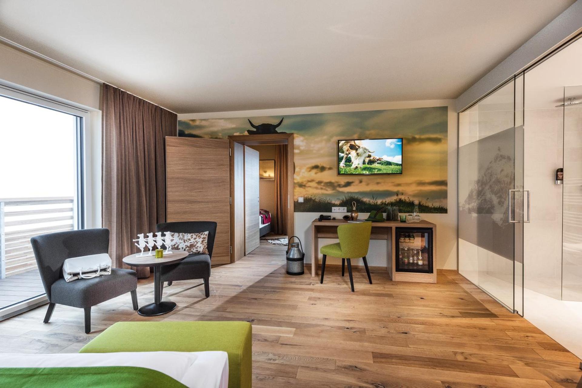 Photo of the whole room