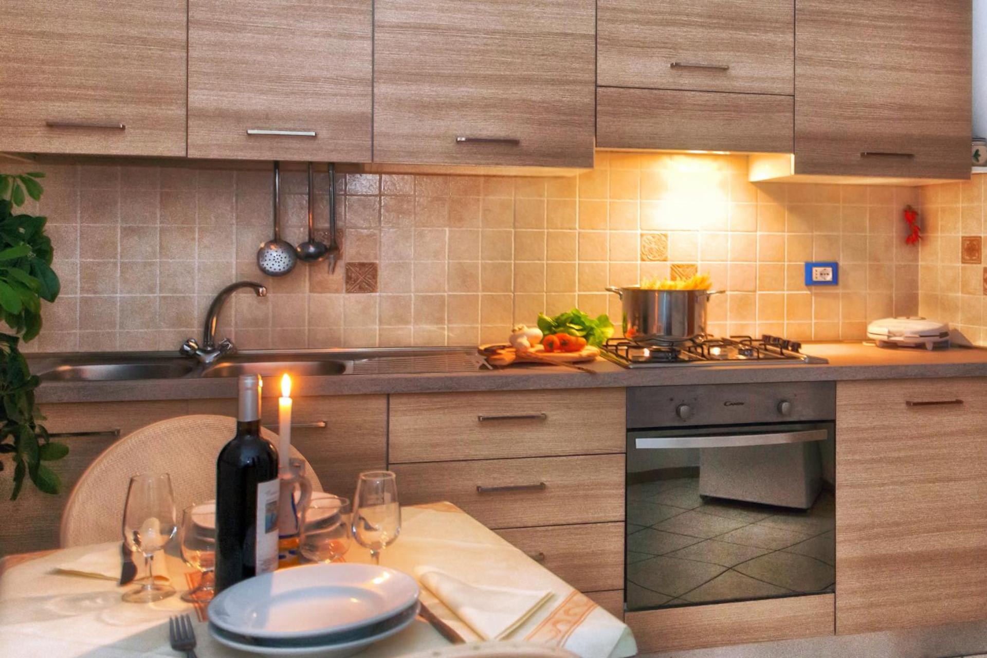 Kitchen or kitchenette