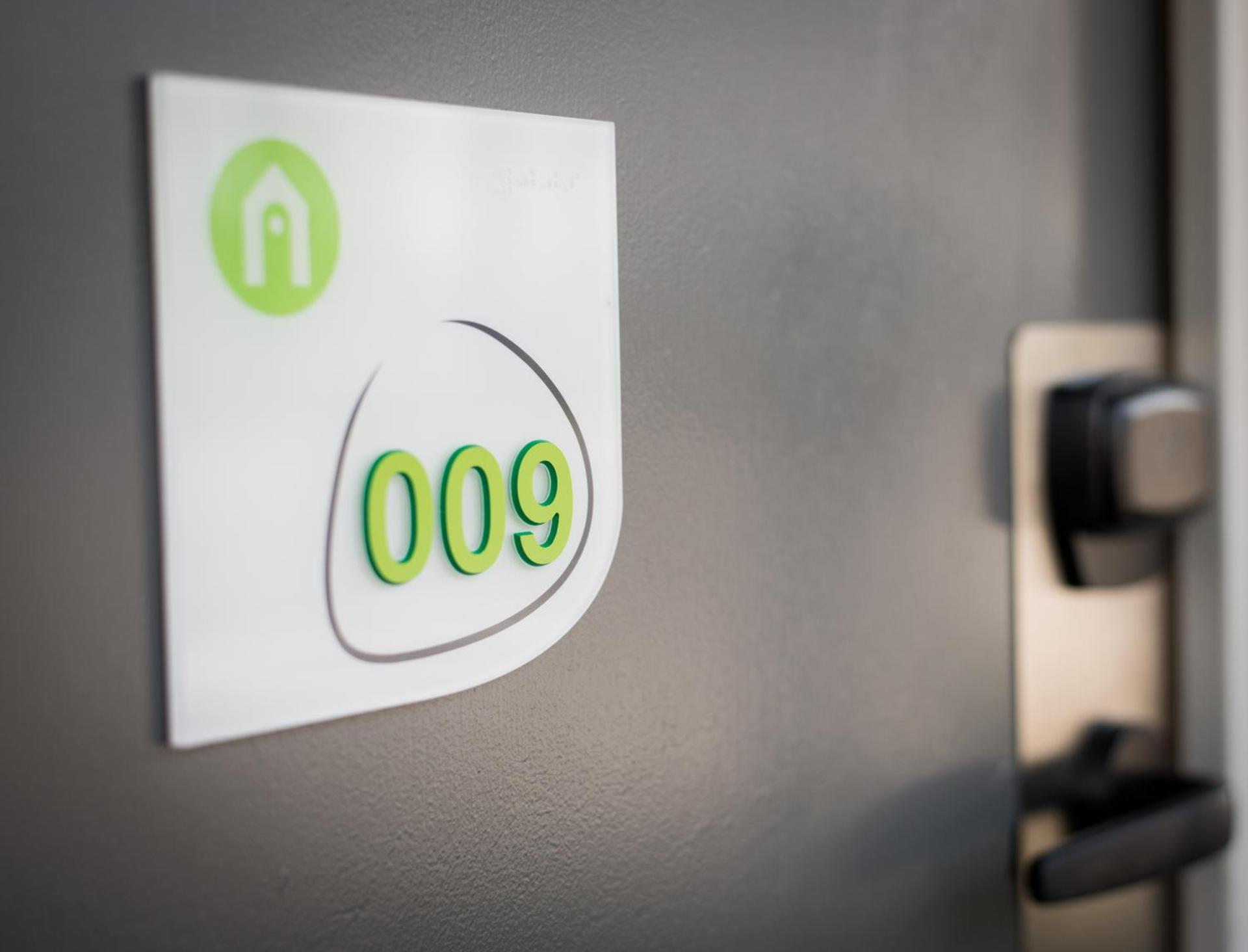 Logo/Certificate/Sign