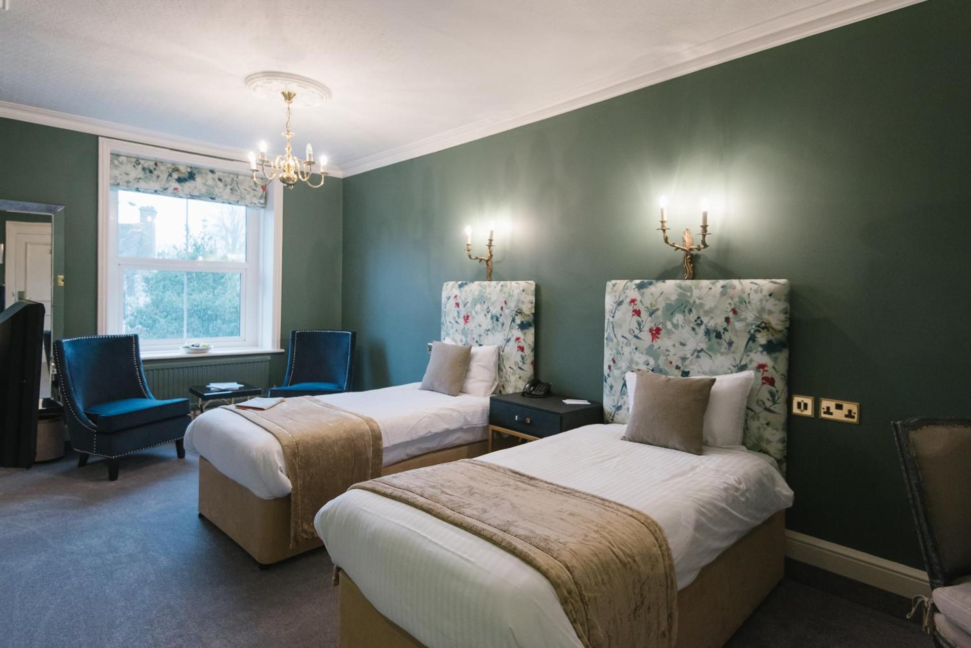 Photo of the whole room