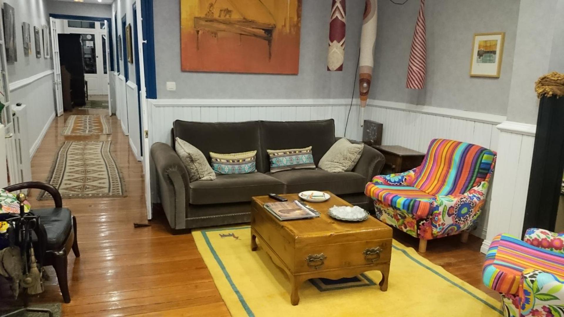 Communal lounge/ TV room