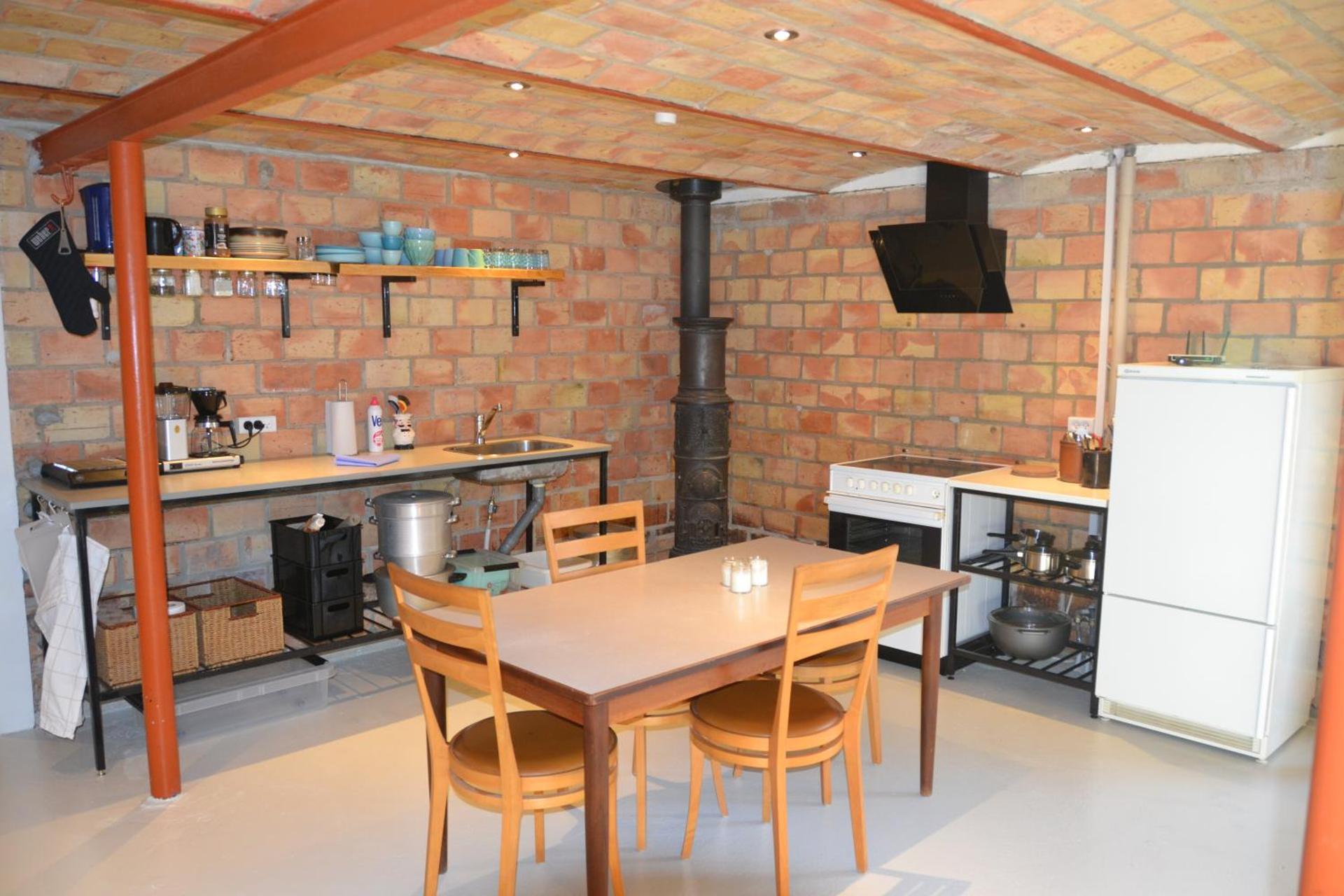 Kitchen or kitchenette