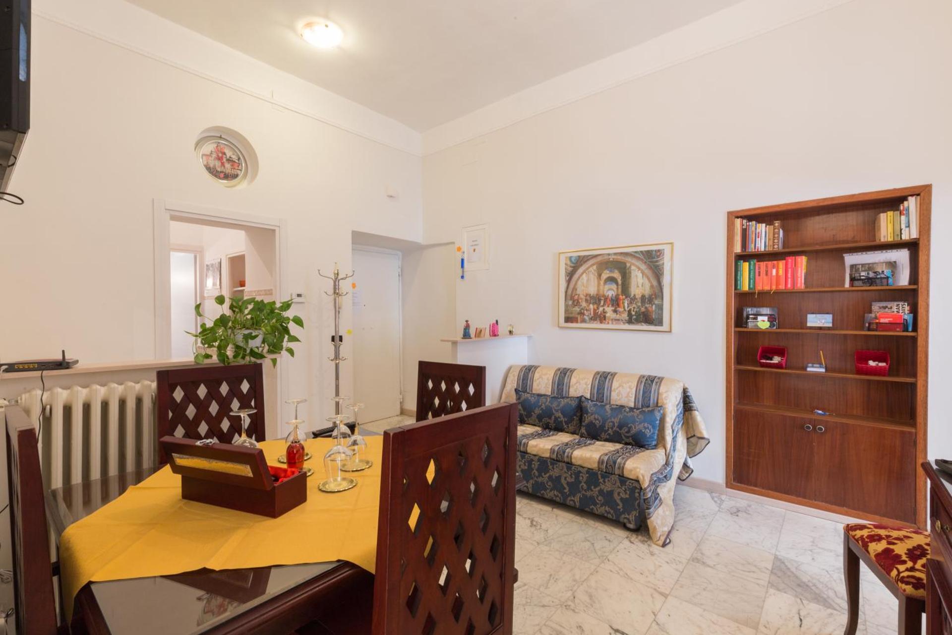 Communal lounge/ TV room