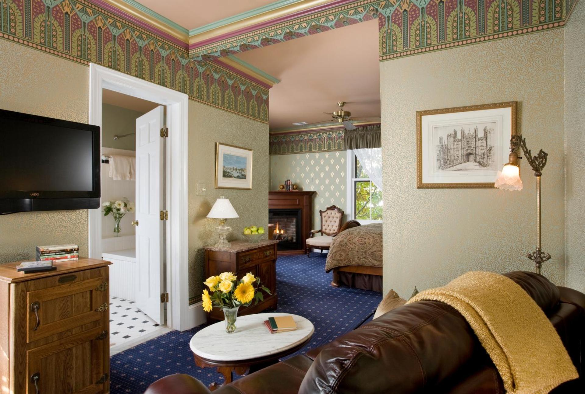 Photo of the whole room