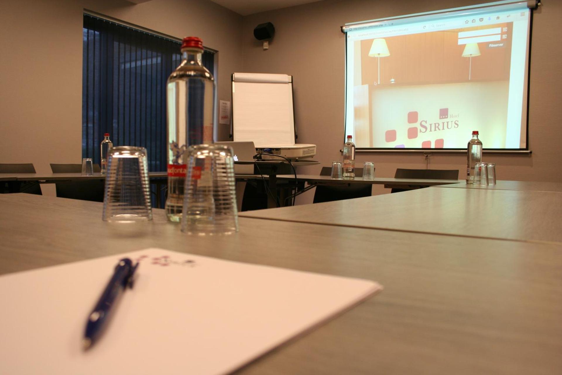 Meeting/conference room