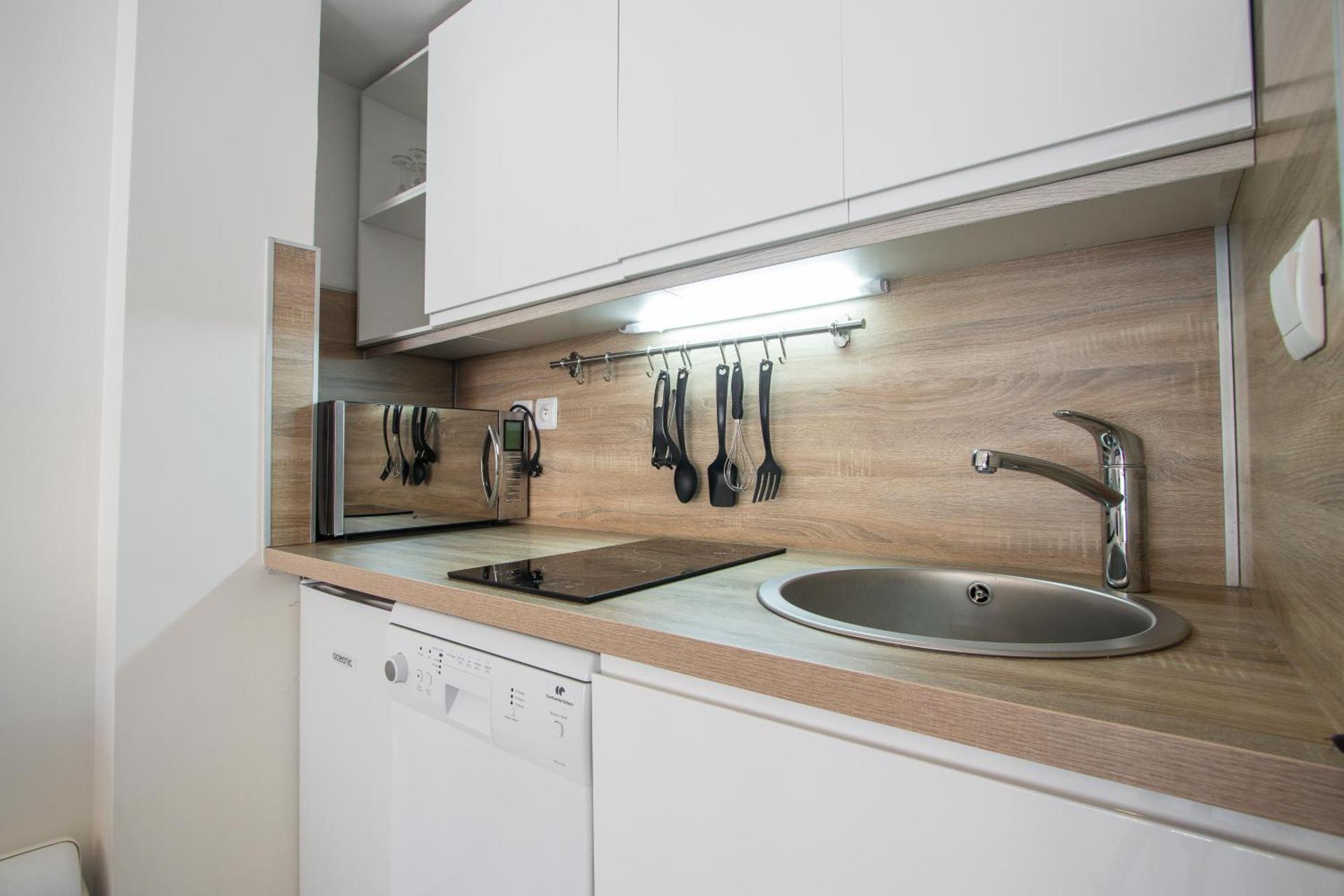 Kitchen or kitchenette