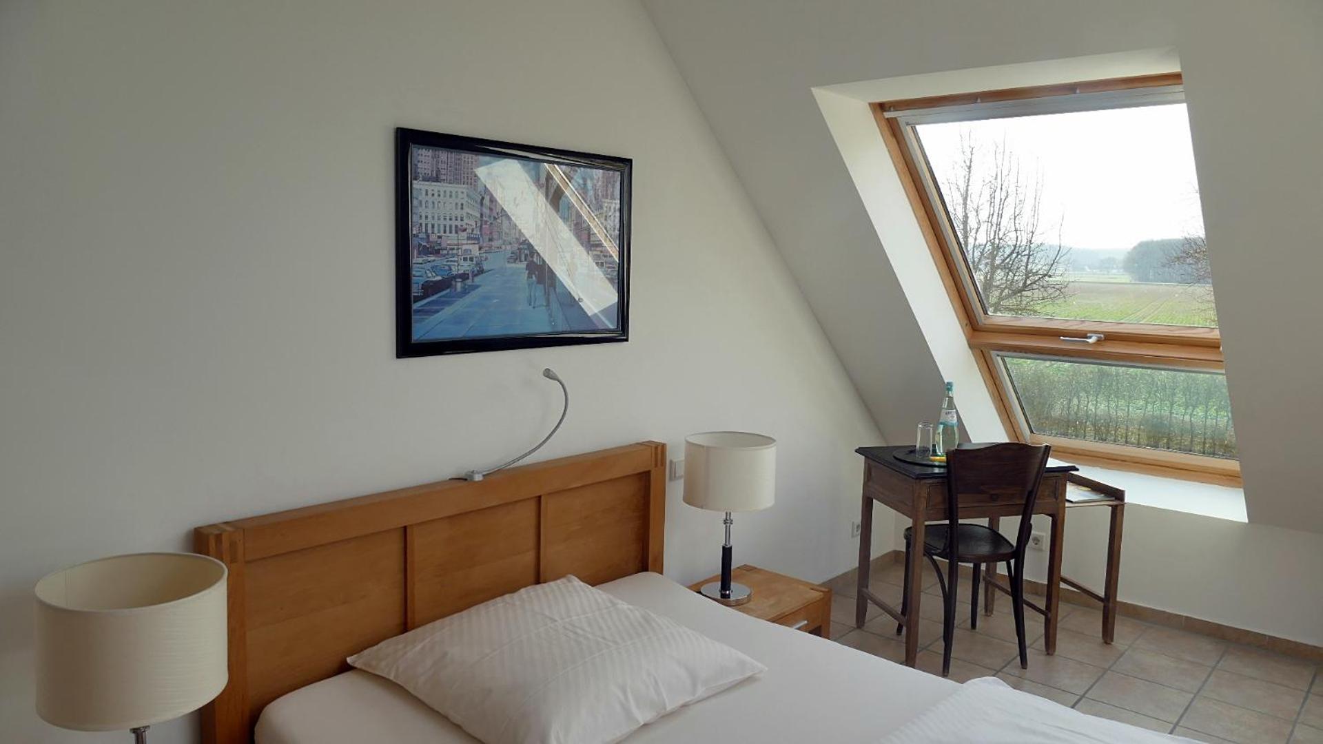 Lindenhof Gästehaus & Hofcafe