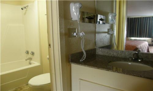 Double Room with Two Double Beds - Non-Smoking