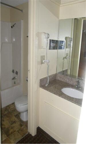 Double Room with Two Double Beds - Non-Smoking