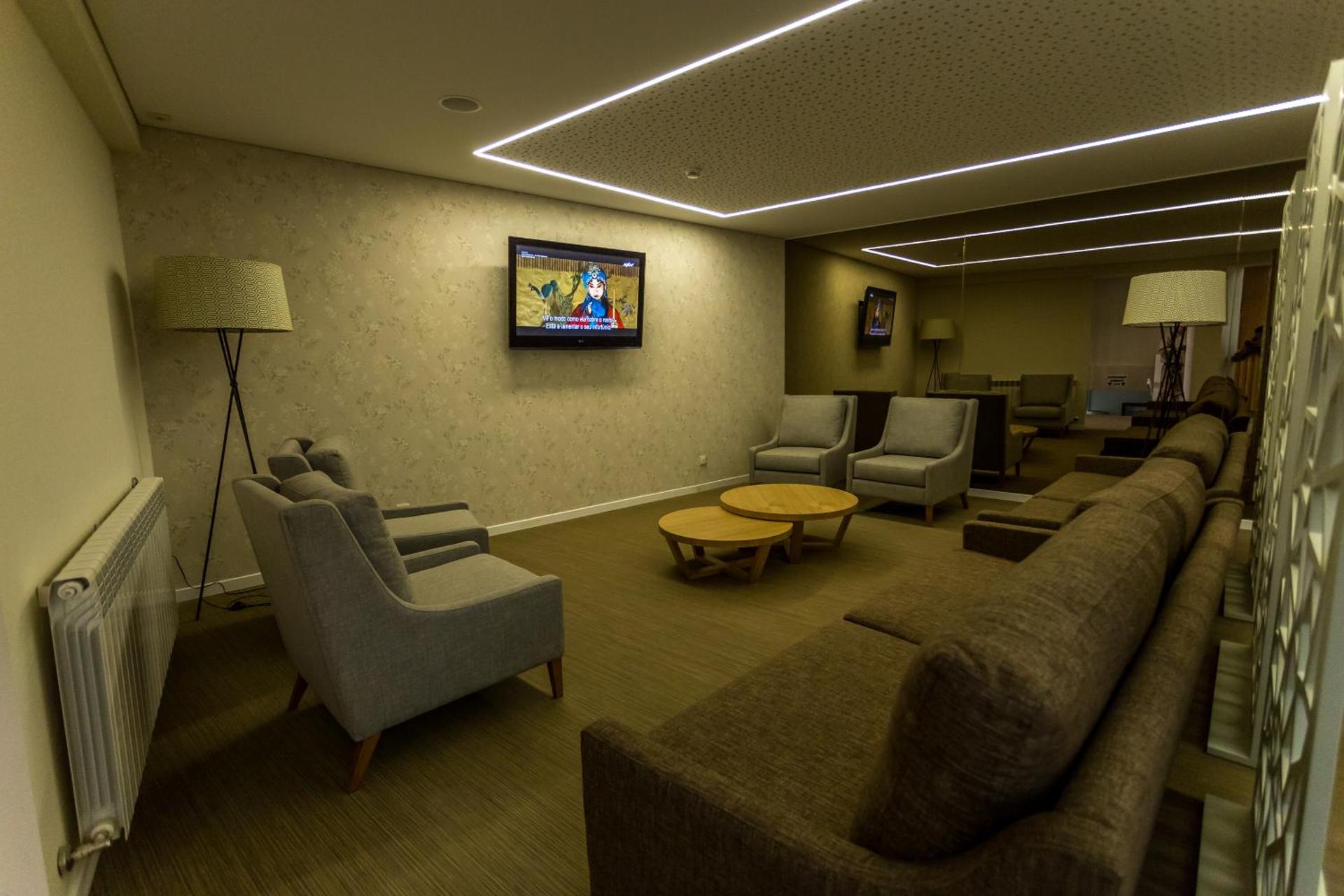 Communal lounge/ TV room