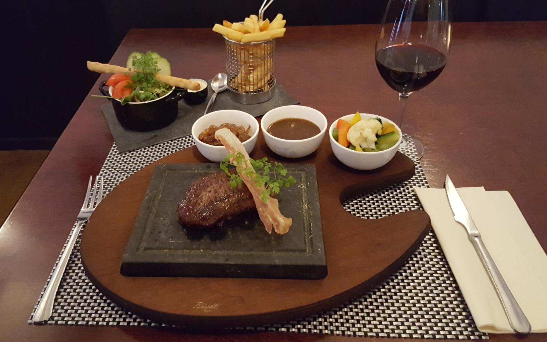 Restaurant/places to eat