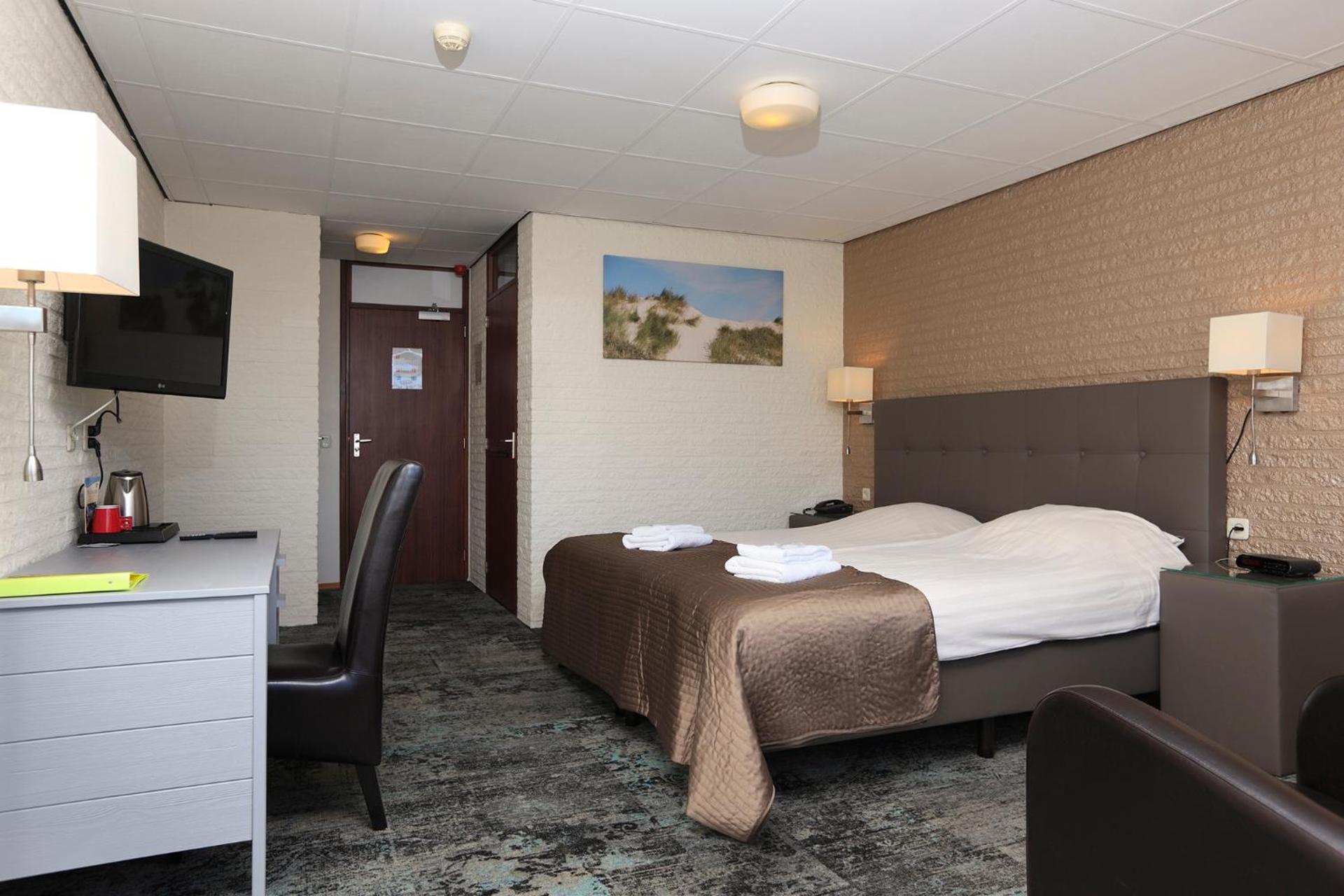 Double Room with Bath or Shower