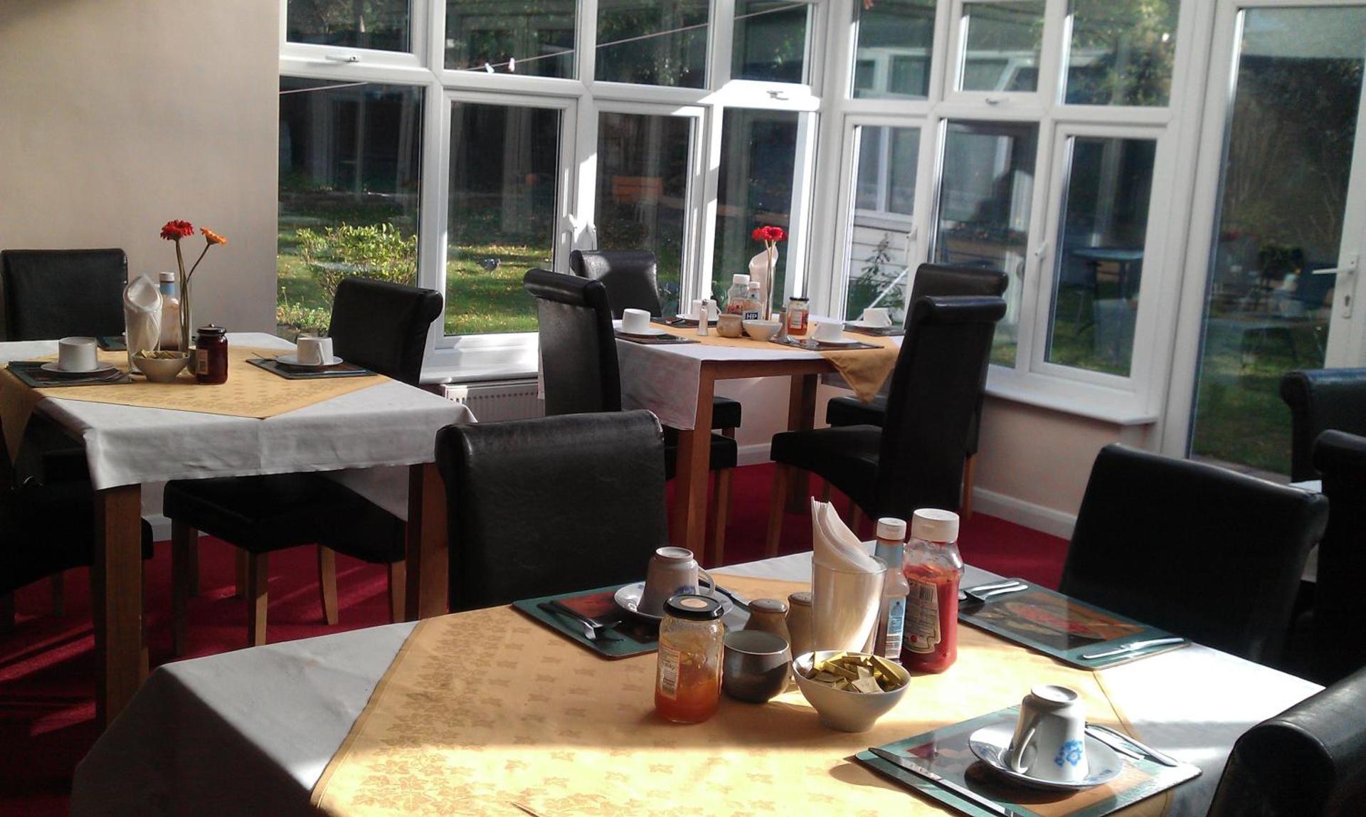 Restaurant/places to eat