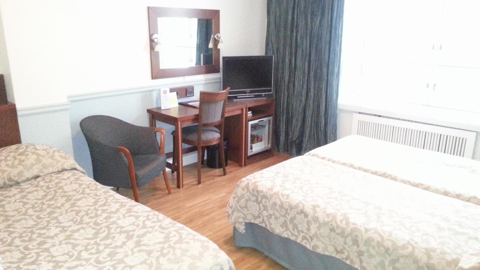 Photo of the whole room