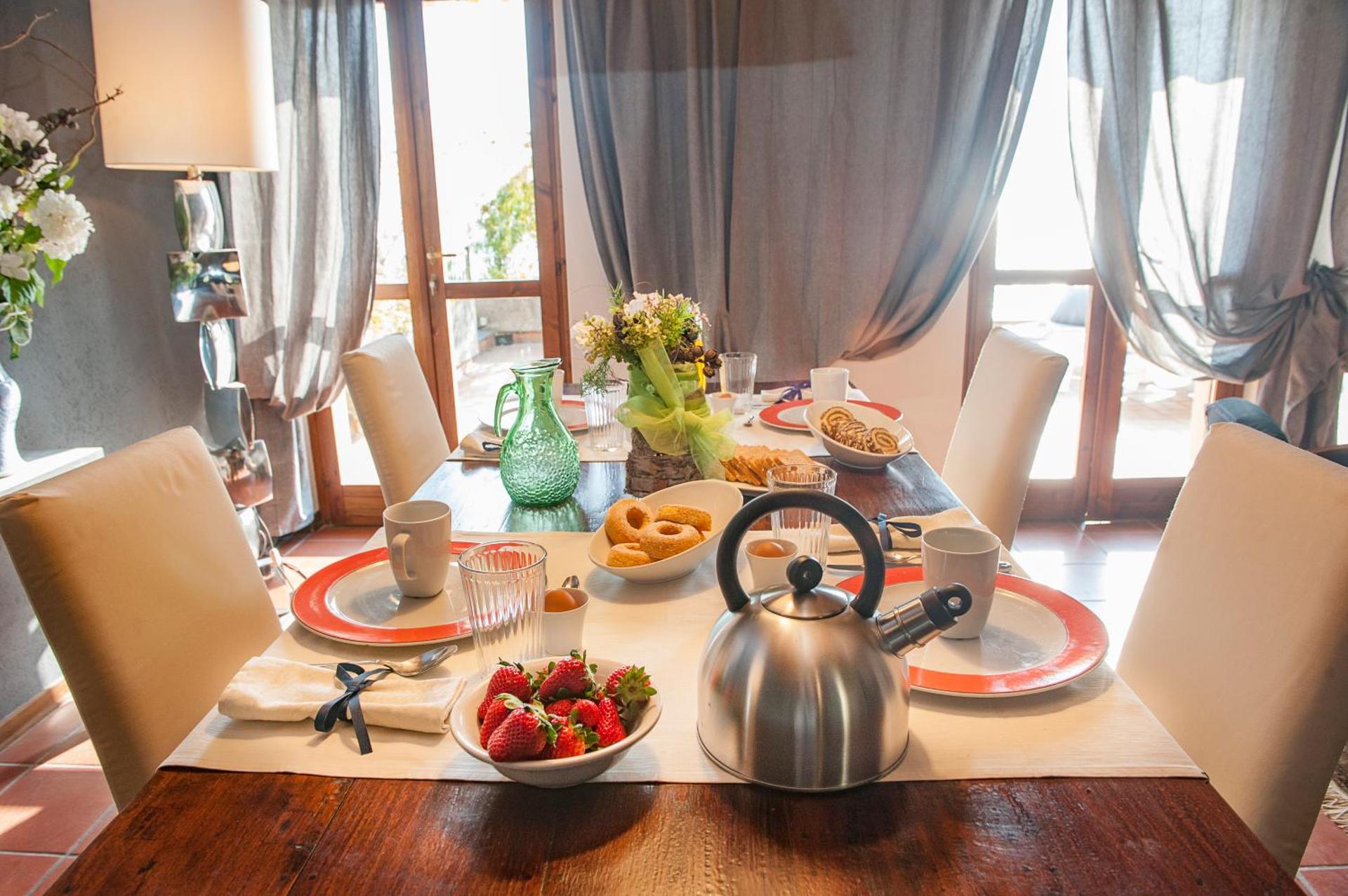 The Terrace on the Lake