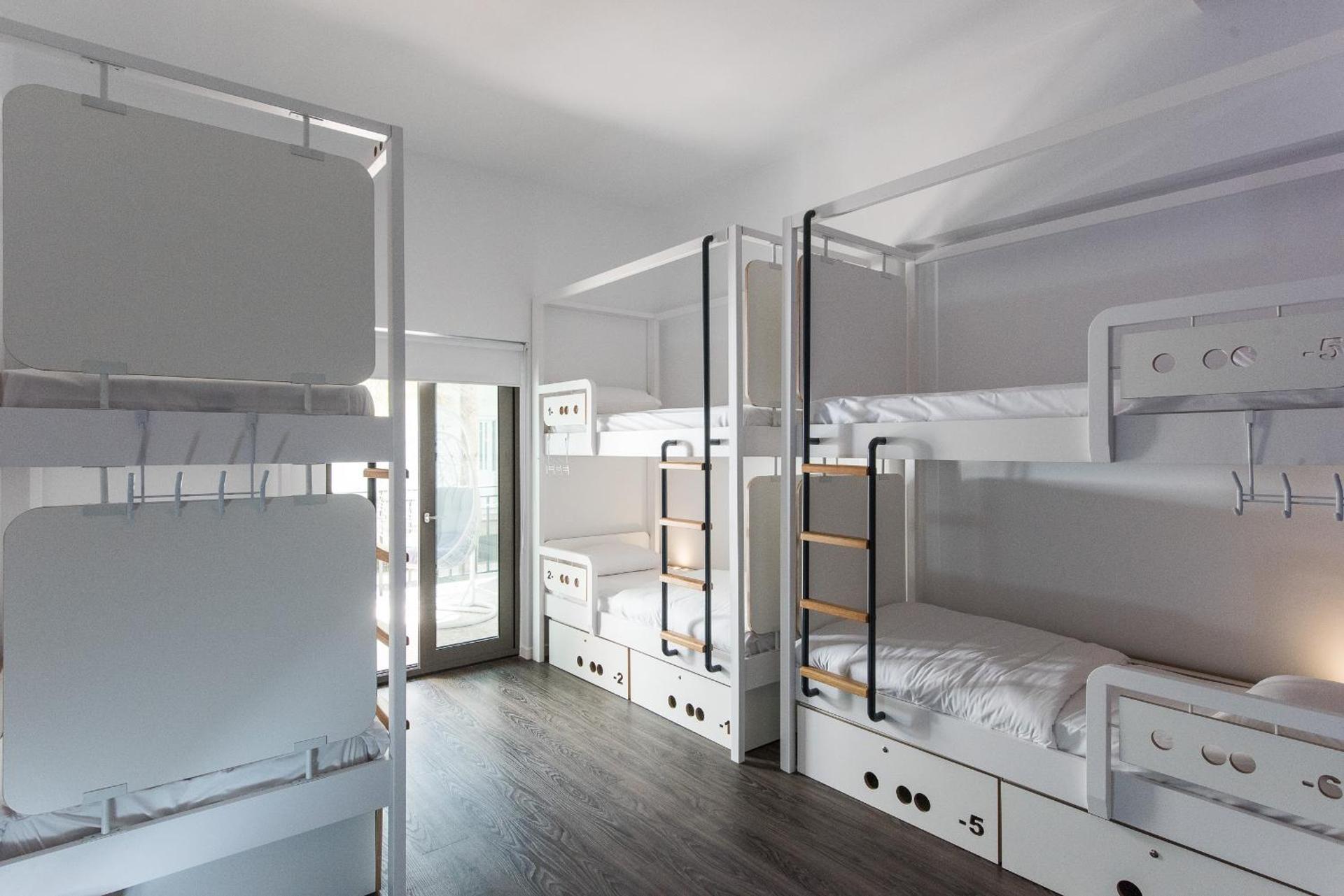 Bed in 6-Bed Mixed Dormitory Room