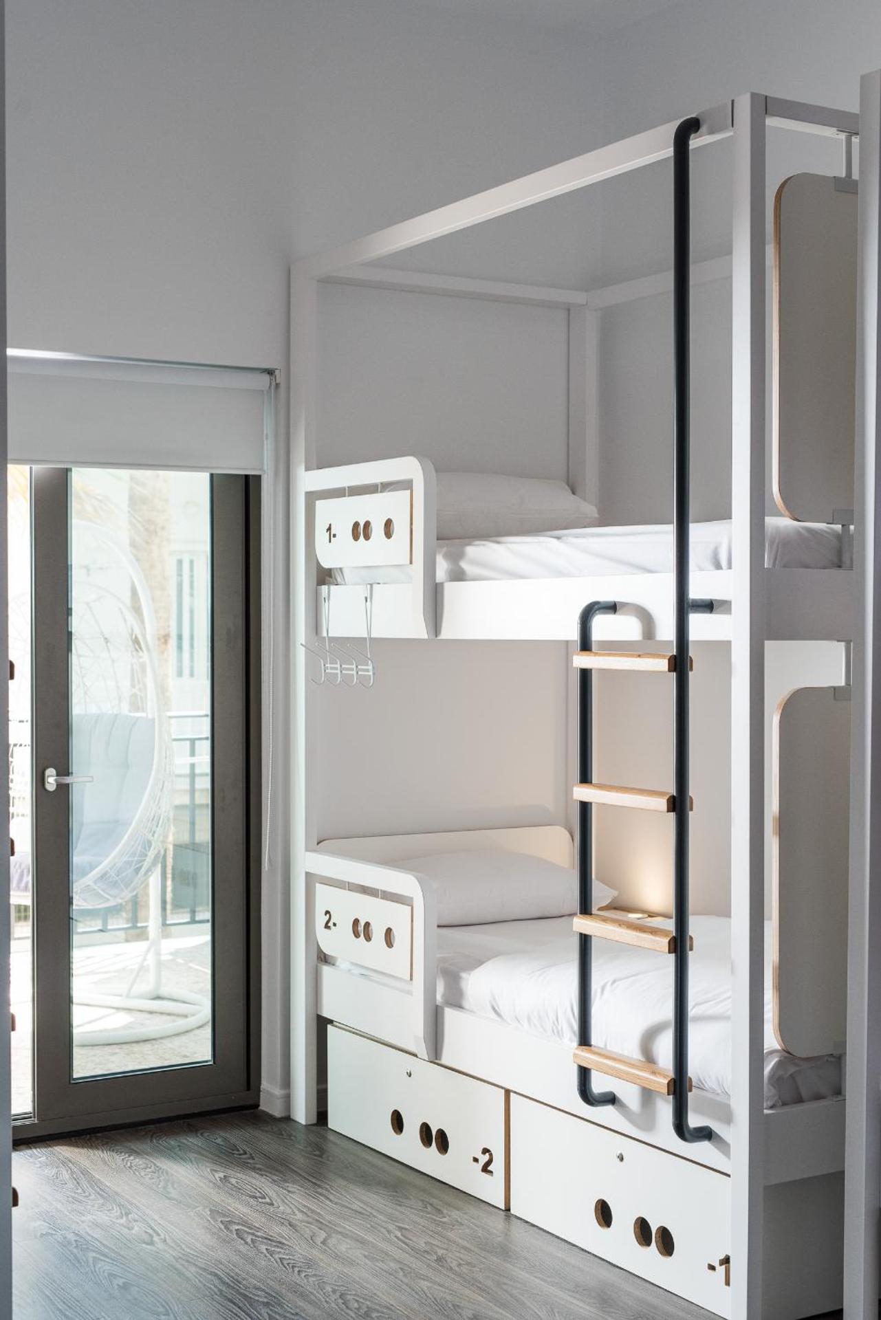 Bed in 4-Bed Mixed Dormitory Room