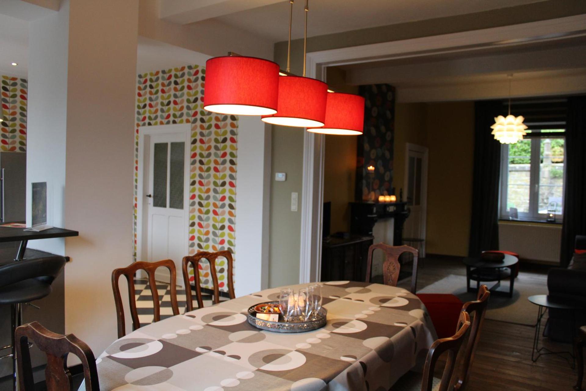 Communal lounge/ TV room