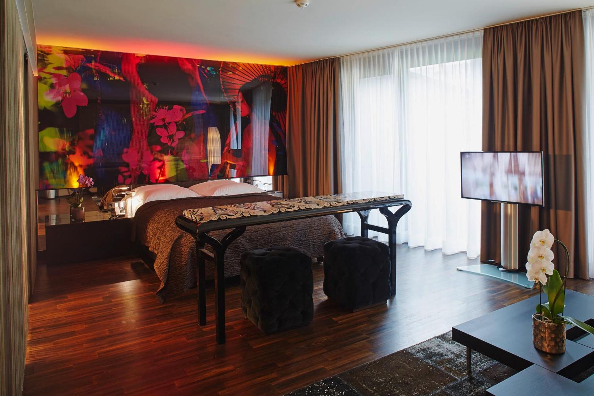 Photo of the whole room