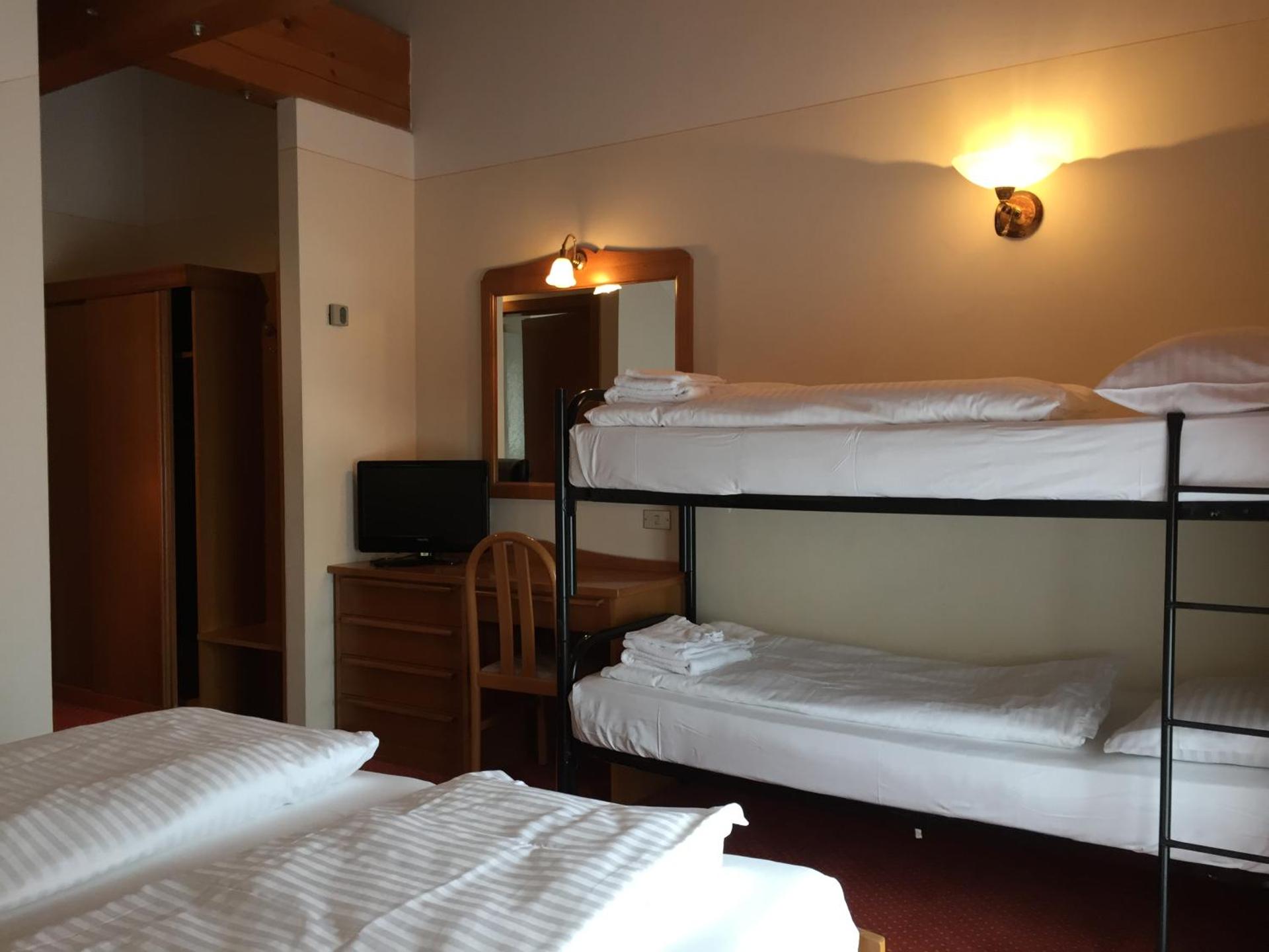 Economy Quadruple Room