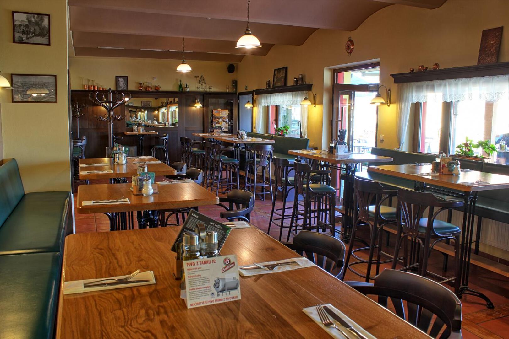 Restaurant/places to eat