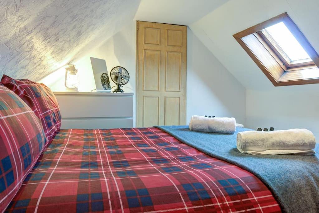 Fishermans flat - River view holiday home