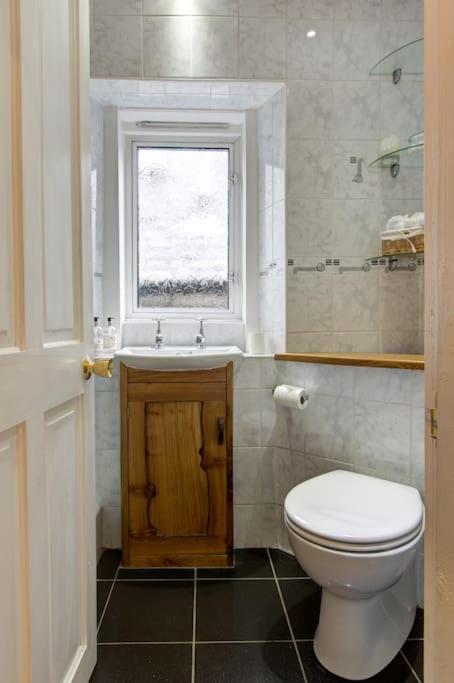 Fishermans flat - River view holiday home