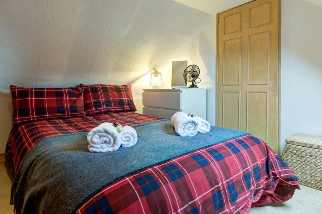 Fishermans flat - River view holiday home