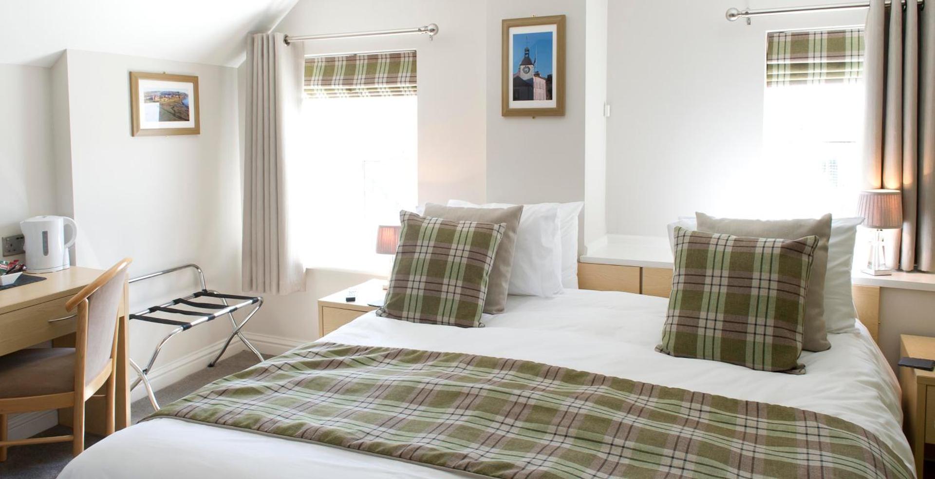 Deluxe Double Room with Shower