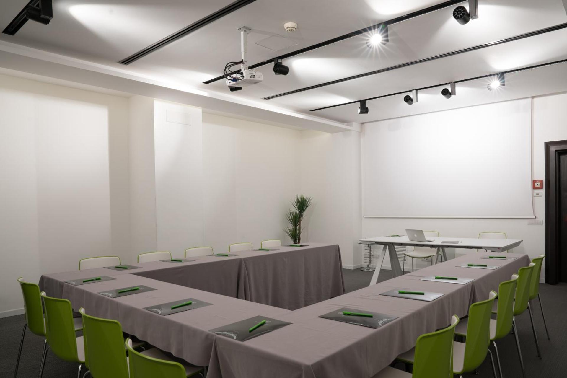 Meeting/conference room