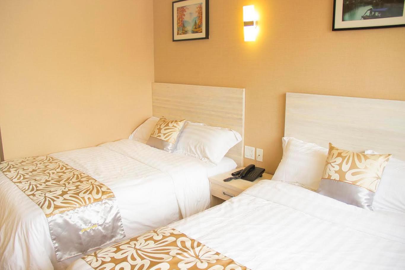 Phoenix Hotel Brooklyn Sunset Park