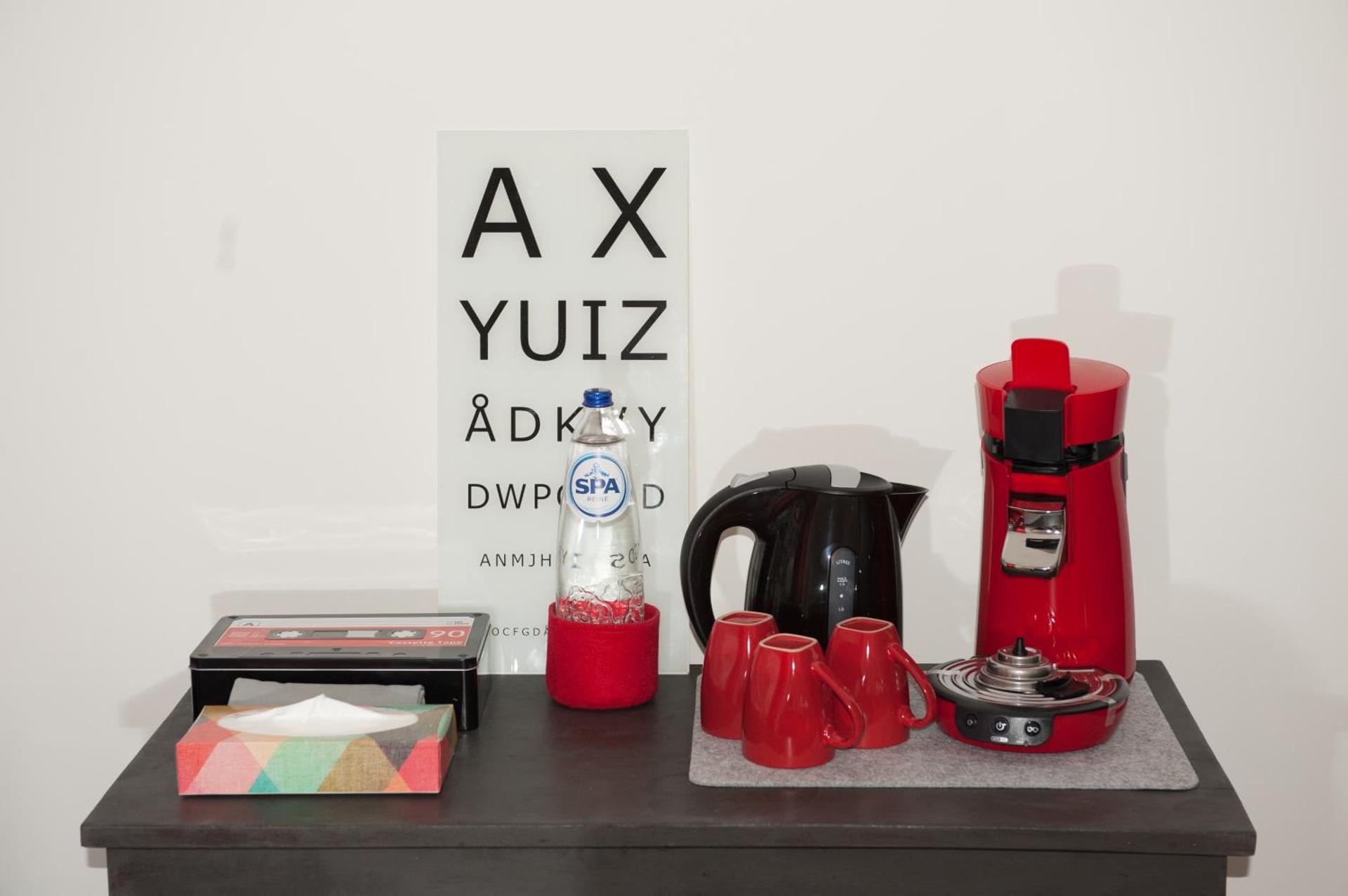 Coffee/tea facilities