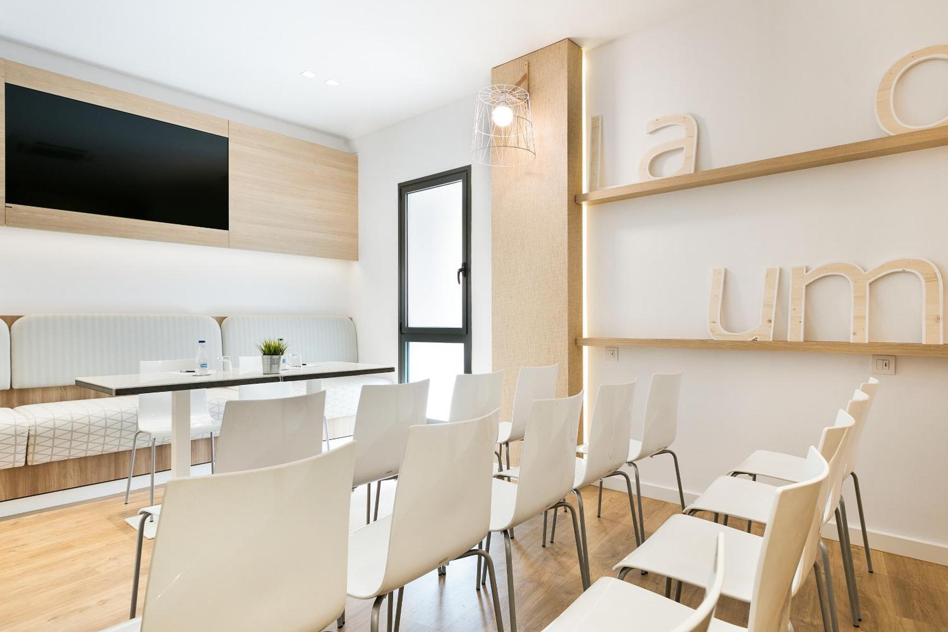 Meeting/conference room