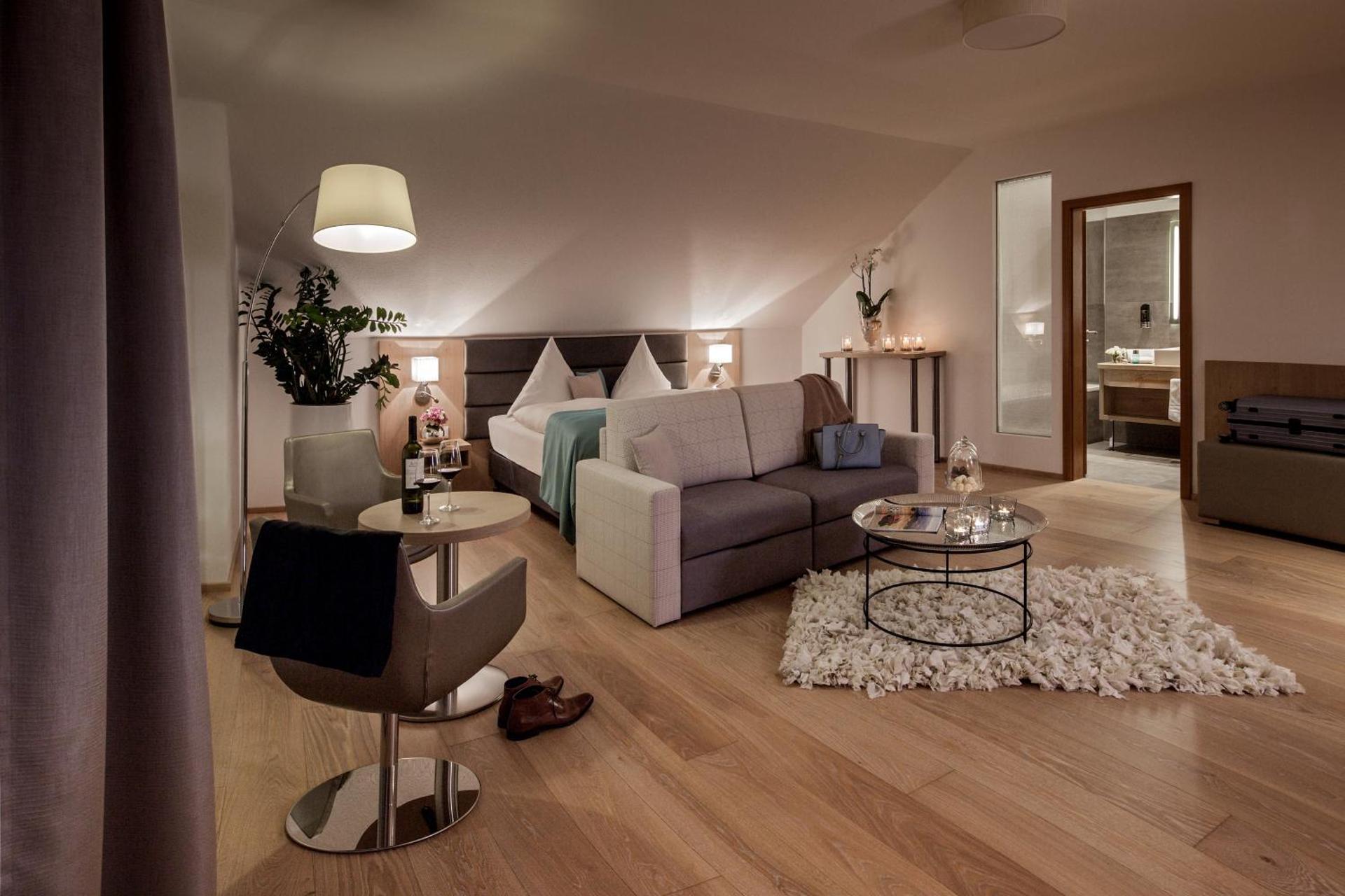 Photo of the whole room